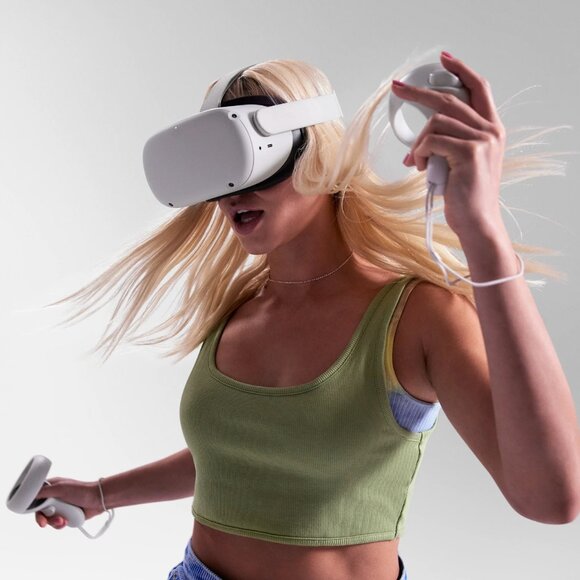 Oculus Quest 2 All-In-One Virtual Reality Headset 256 GB with Lightweight Case - Picture 11 of 12